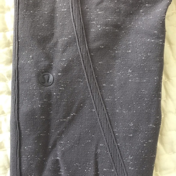 Lululemon compression leggings - Picture 4 of 6